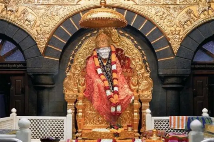 Hyderabad to Shirdi outstation cab service